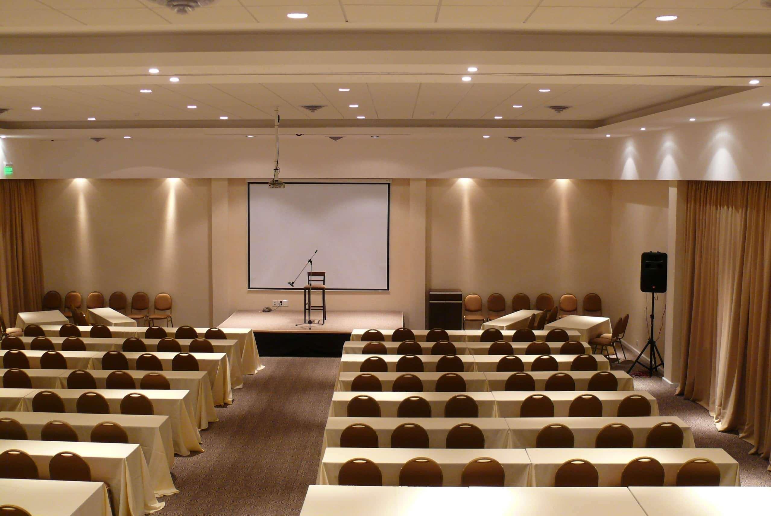 Howard Johnson Resort Spa & Convention Center Villa de Merlo Luaran gambar