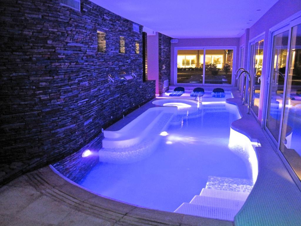 Howard Johnson Resort Spa & Convention Center Villa de Merlo Luaran gambar