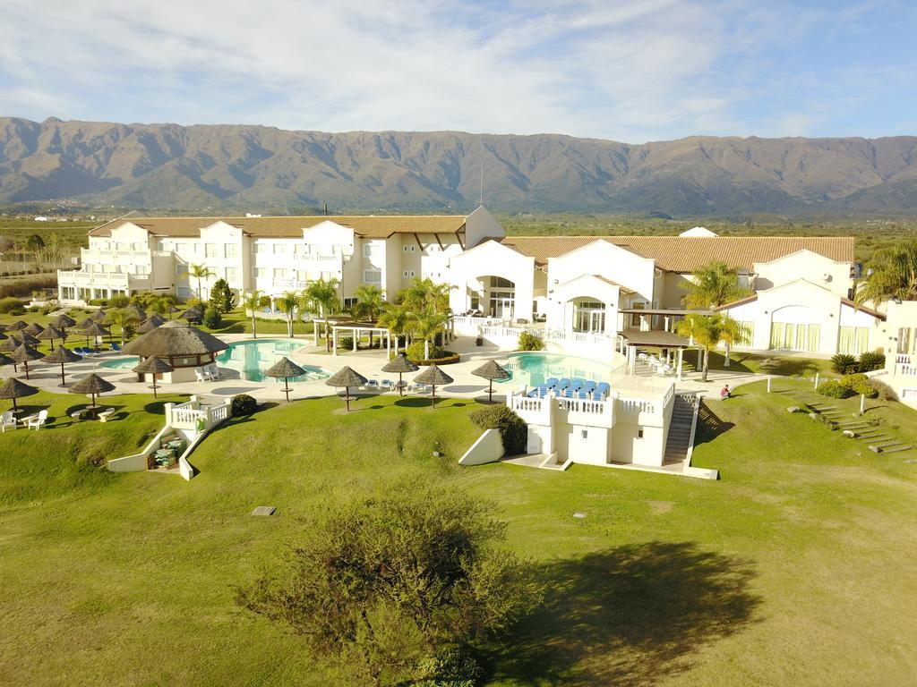 Howard Johnson Resort Spa & Convention Center Villa de Merlo Luaran gambar