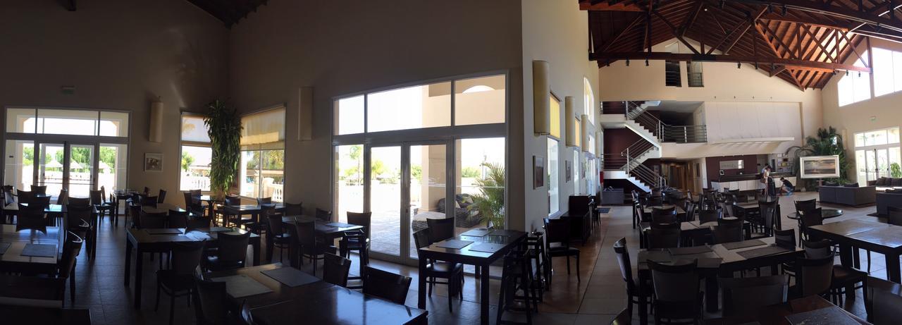 Howard Johnson Resort Spa & Convention Center Villa de Merlo Luaran gambar