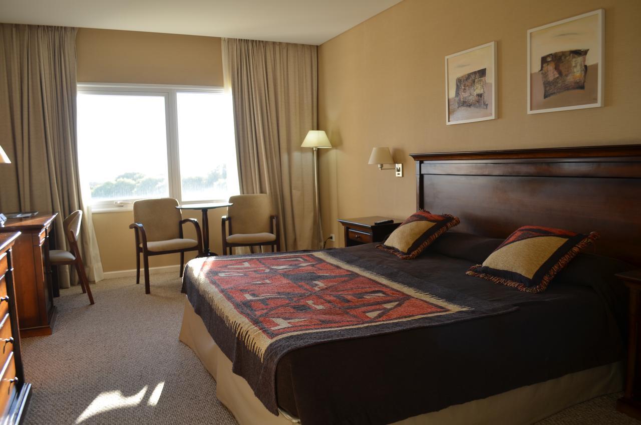 Howard Johnson Resort Spa & Convention Center Villa de Merlo Luaran gambar