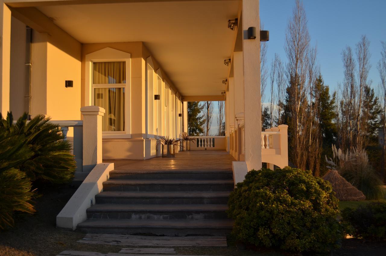 Howard Johnson Resort Spa & Convention Center Villa de Merlo Luaran gambar